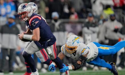 Maye lanza pase de anotación al final y la defensiva de Patriots domina a Chargers en victoria 16-3