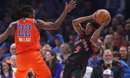 Quickley anota 23 puntos y 11 rebotes para liderar a Raptors en victoria 103-101 sobre Thunder