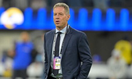 Troy Aikman asesorará a los Miami Dolphins en la búsqueda de un nuevo gerente general