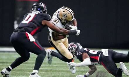 Intercepción de Alford da triunfo 19-17 a Falcons sobre Saints, Panthers ganan NFC Sur