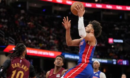 Cunningham anota 27 y Jenkins 25 para Pistons que vencen 114-110 a Cavaliers