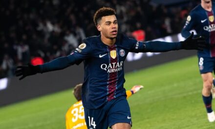 PSG vence 2-1 a París FC en el derbi de la capital francesa después derrota de Marsella en casa