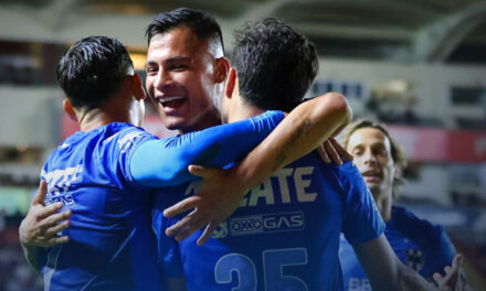 Triunfo de Rayados ante Necaxa