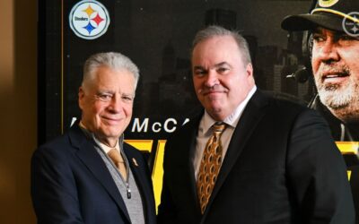 Los Steelers contratan a Mike McCarthy como entrenador en jefe