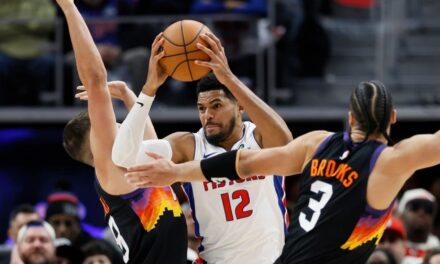 Los Pistons, líderes del Este, remontan para vencer a los Suns