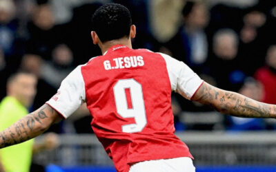 Arsenal avanza a octavos en la Champions