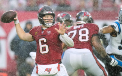 Baker Mayfield y Buccaneers vencen 16-14 a Panthers y siguen en la lucha por el título divisional