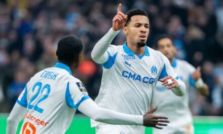 Marsella vence a Lens y lucha por el título de la Ligue 1 mientras Mónaco empata a cero