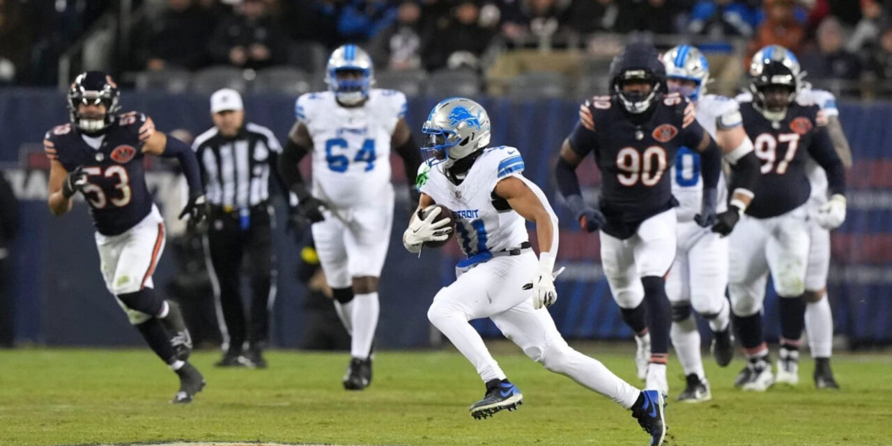 Los Lions vencieron a los Bears, clasificados a los playoffs, por 19-16 con un gol de campo de 42 yardas de Bates