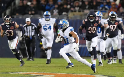 Los Lions vencieron a los Bears, clasificados a los playoffs, por 19-16 con un gol de campo de 42 yardas de Bates