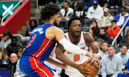 Cade Cunningham suma 29 puntos y 13 asistencias para que los Pistons venzan a los Knicks 121-90