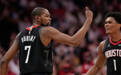 El triple de Durant en los últimos segundos da a los Rockets la victoria por 100-97 sobre los Suns