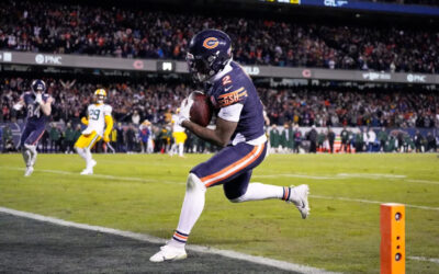 Caleb Williams recupera a los Bears de una desventaja de 18 puntos para lograr una victoria por 31-27 en los playoffs sobre sus rivales Packers.