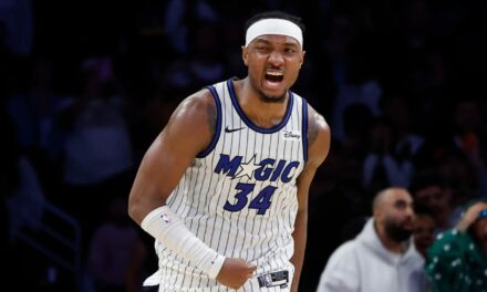Wendell Carter Jr. anotó en el último minuto en victoria del Magic sobre los Lakers