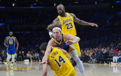 LeBron James suma 20 puntos y 10 asistencias para liderar a los Lakers sin Luka ante los Warriors