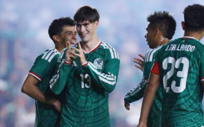 México golea a Islandia