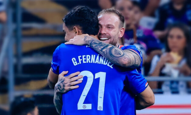 Cruz Azul se impone a Rayados