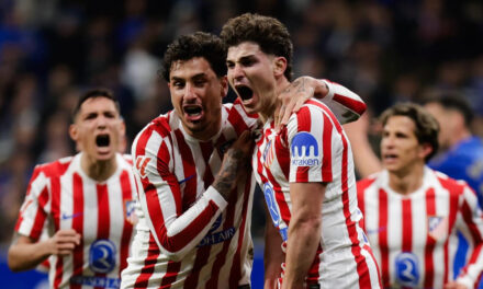 Julián Álvarez le da el triunfo al Atlético en el descuento ante un buen Oviedo