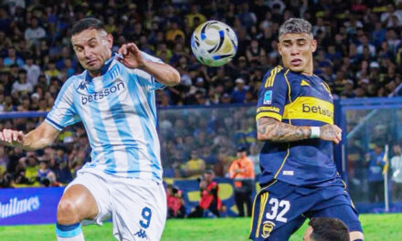 Boca chocó con Racing, con sus propios fantasmas y se fue despedido entre silbidos