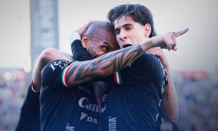 San Luis golea a Gallos