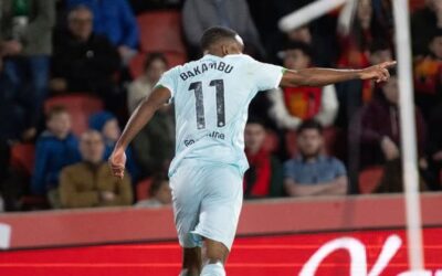 Abde y Bakambu acercan al Betis a Champions
