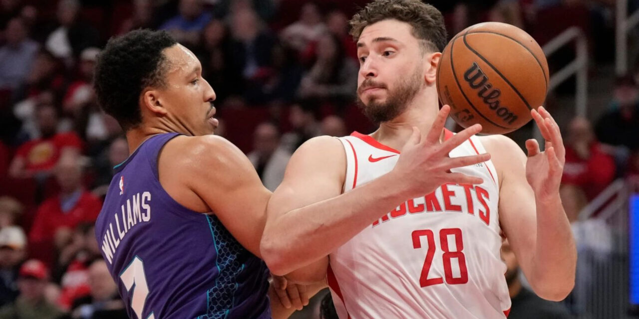 Los Hornets extienden su racha ganadora a 8 juegos con victoria 109-99 sobre los Rockets