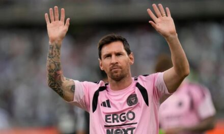 Lionel Messi sufre distensión en el isquiotibial izquierdo y podría perderse el debut de Inter Miami