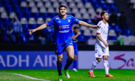 Cruz Azul destroza al Vancouver en Concachampions