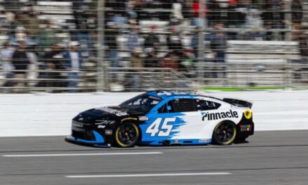 Tyler Reddick gana en Atlanta y le da a Michael Jordan su segunda victoria consecutiva en NASCAR