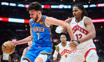 Thunder, el mejor de la NBA, vence a Raptors por 116-107