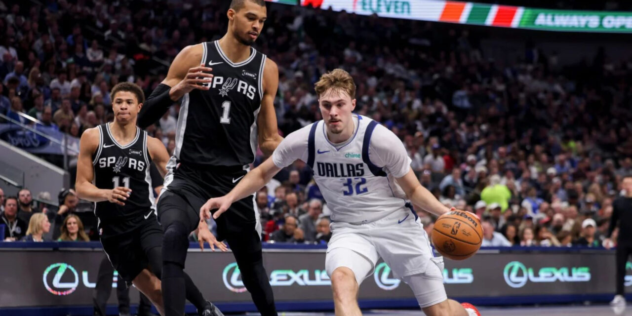 Wembanyama anota 29 puntos y los Spurs vencen a los Mavs a pesar de otra noche de más de 30 de Cooper Flagg