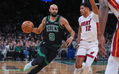 Los Celtics remontan un déficit de 22 puntos y superan al Heat por 98-96