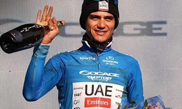 Isaac del Toro gana la etapa 6 de la Tirreno-Adriático y se acerca al título en la carretera italiana