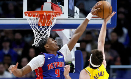 Pistons vencen 113-110 a los Lakers y cortan su racha de 9 victorias