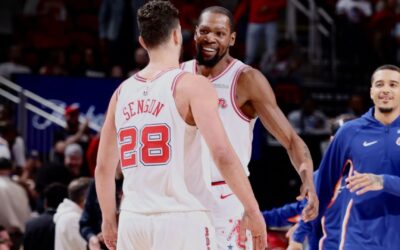Durant anotó 27 puntos y los Rockets tomaron una ventaja temprana y aplastaron a los Knicks 111-94.