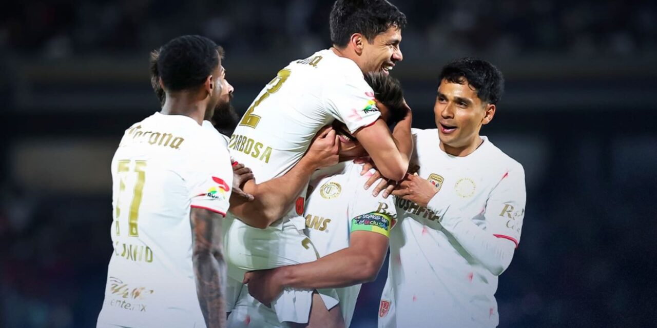 Toluca le quita el invicto a Pumas 