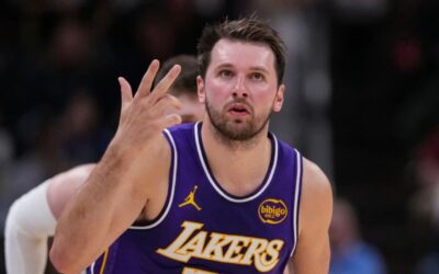 Luka Doncic anota 41 puntos pero comete su 16ta técnica en triunfo de Lakers 116-99 ante Nets