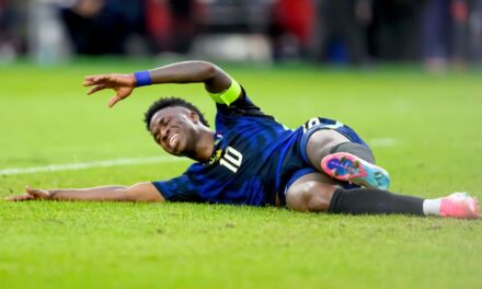 Vinícius vuelve a entrenar con Brasil y rebaja la alarma antes del partido contra Croacia