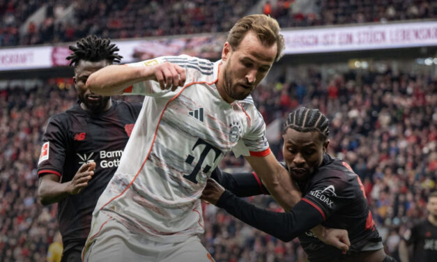 El Bayern salva un empate en un duelo que acabó con dos jugadores menos