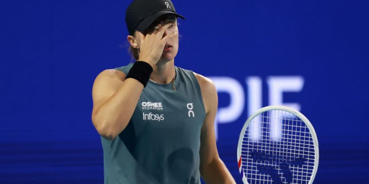 Iga Swiatek se separa de su entrenador tras derrota en el Abierto de Miami
