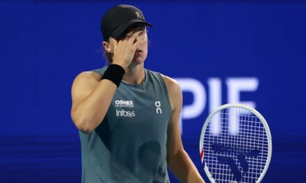 Iga Swiatek se separa de su entrenador tras derrota en el Abierto de Miami