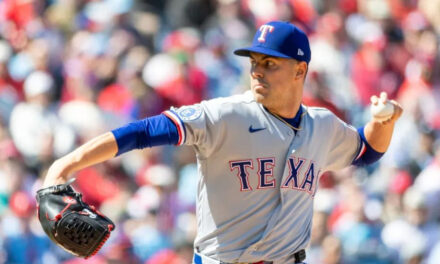 MacKenzie Gore poncha a 7 en su primera apertura con Rangers que vencen 8-3 a Filis