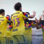 América vence 2-1 a Gallos