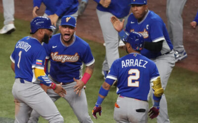 Venezuela remonta ante Italia 4-2 con tres carreras en la séptima entrada y se enfrentará a Estados Unidos por el título del Clásico Mundial de Béisbol.