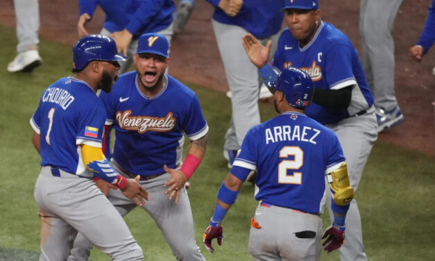 Venezuela remonta ante Italia 4-2 con tres carreras en la séptima entrada y se enfrentará a Estados Unidos por el título del Clásico Mundial de Béisbol.
