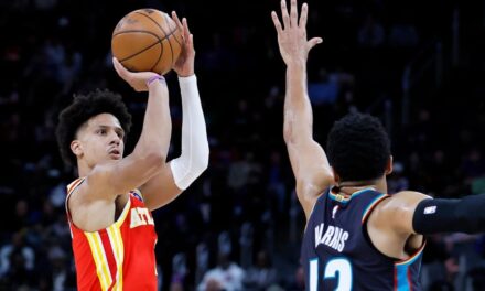 Los Hawks frenan la racha de los Pistons al imponerse 130-129 en tiempo extra
