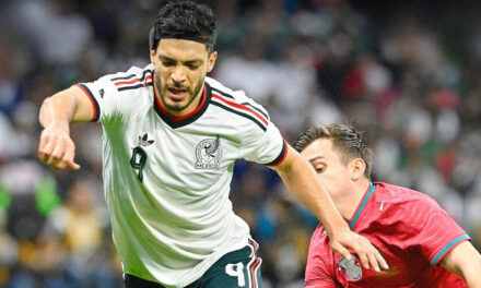 México empata con Portugal en la reinauguración del Estadio Azteca
