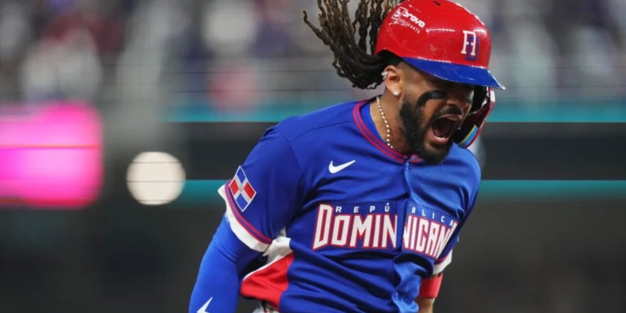 Dominicana se impone a Venezuela por 7-5 y termina invicta en Grupo D de Clásico Mundial