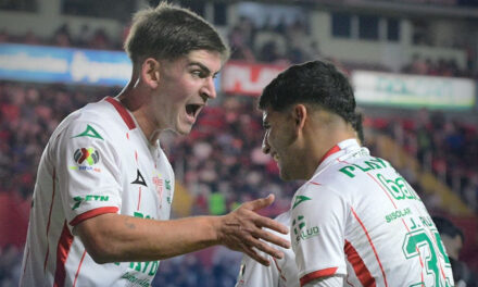 Necaxa golea a Xolos y mantiene sueño de Liguilla