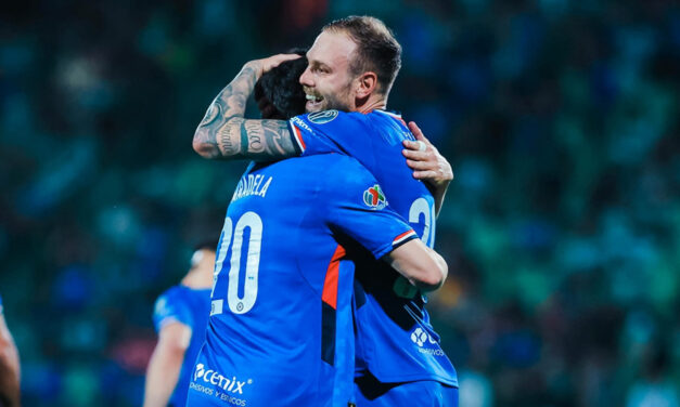 Cruz Azul vence 2-1 a Santos